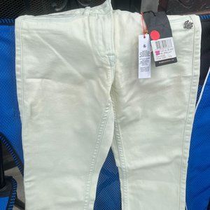Brand NWT, Maison Scotch White Jeans.  Size 25/32